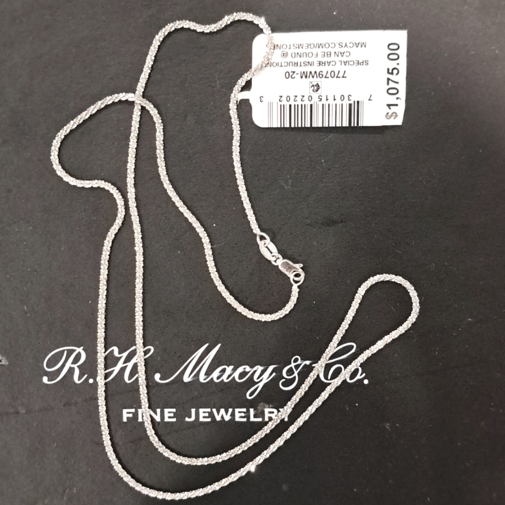 Macy & Co Sparkling 14K Chain